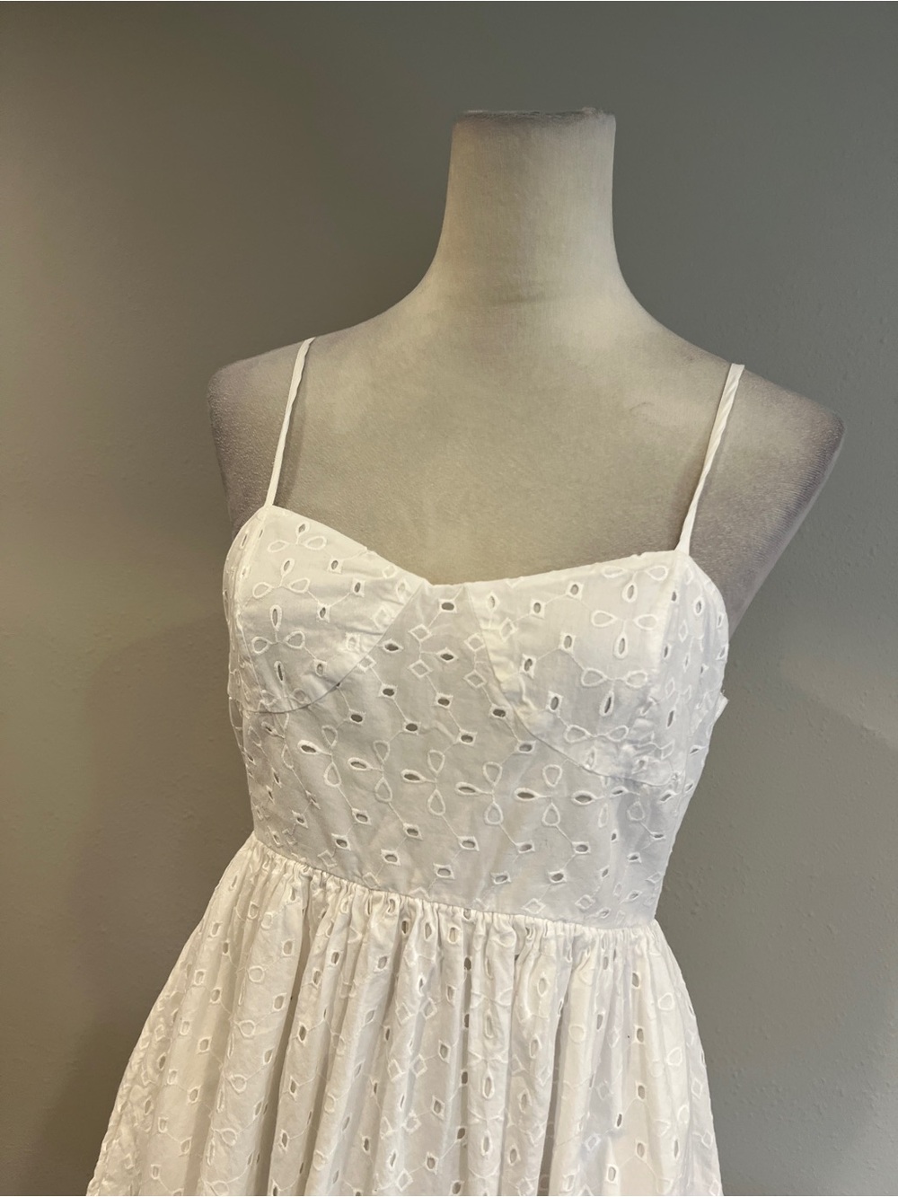 A new day White Eyelet Spaghetti-Strap Midi Dress size small - Picture 2 of 11